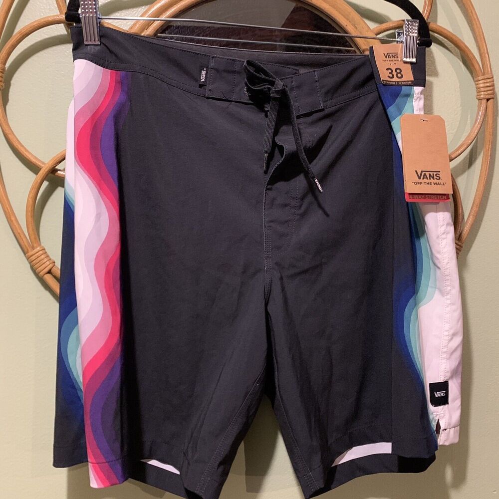 Men's Vans 18" Outseam 4 Way Stretch Color Wave Side Boardshorts Swim Size 38